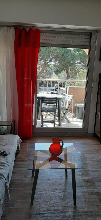 Les Iles D'Or Au Port De Hyeres Grand Studio Climatise Exterior photo